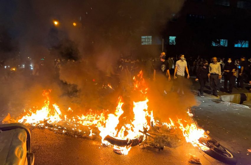  Los jefes de inteligencia israelíes ven a Teherán sobrevivir a las protestas, por ahora