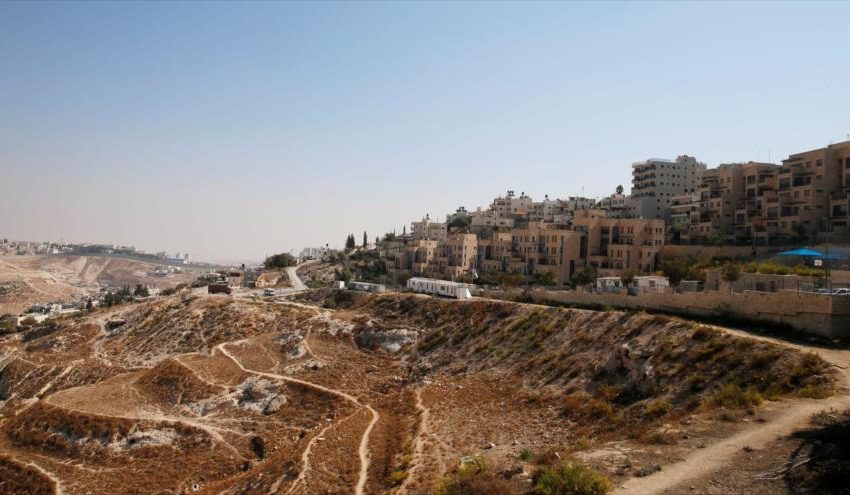  Israel planea construir 18 000 viviendas ilegales en Cisjordania