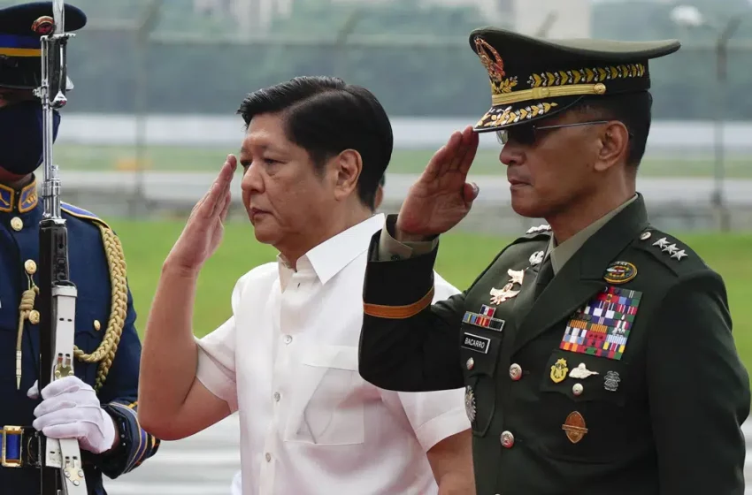  Jefe militar filipino reemplazado por general retirado