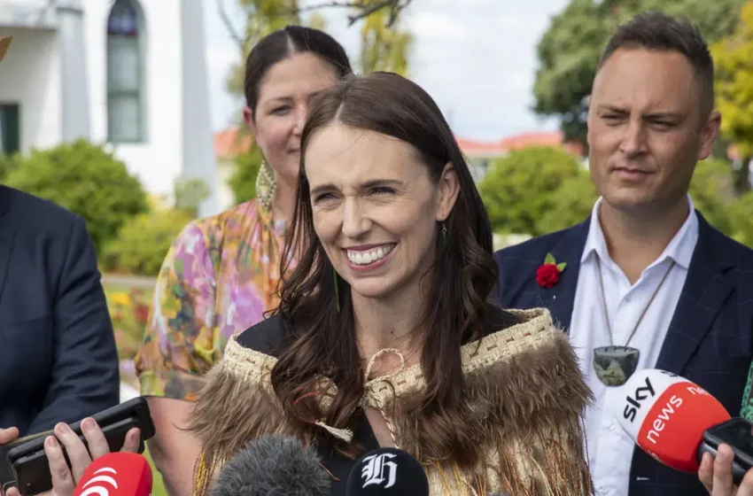  Jacinda Ardern hace su última aparición como líder de Nueva Zelanda
