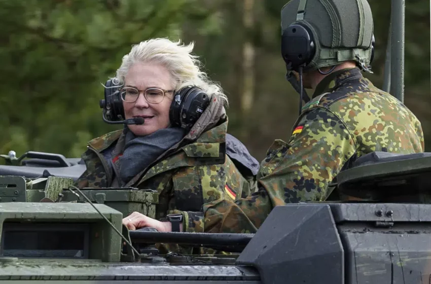  Ministro de Defensa de Alemania renuncia en medio de críticas a Ucrania