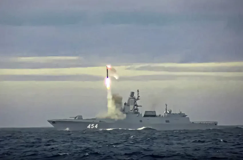  El barco hipersónico armado con misiles de Rusia patrullará los mares globales