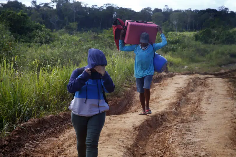  Brasil expulsa a los mineros ilegales del territorio yanomami