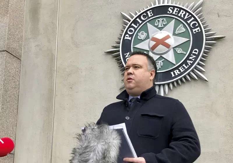 Disidentes del IRA sospechosos de disparar al detective de Irlanda del Norte
