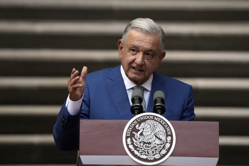  Presidente mexicano desacredita a manifestantes prodemocráticos