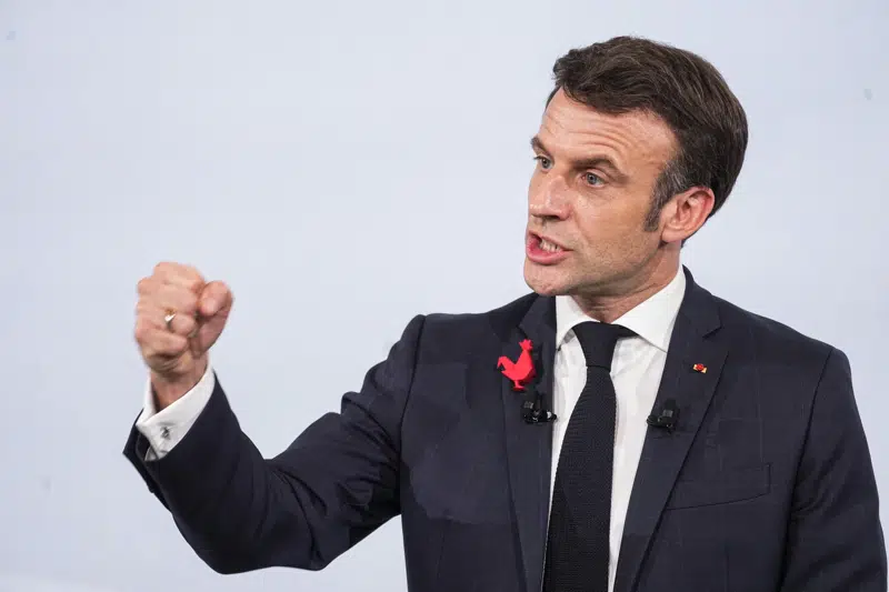  Macron se enfrenta a una prueba crucial en medio de la ira por su plan de pensiones