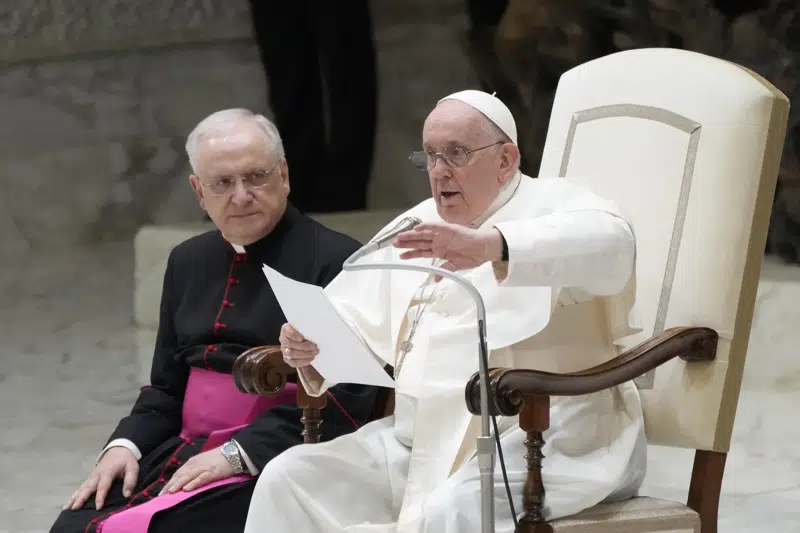  Papa amplía ley de abusos sexuales y reafirma que adultos pueden ser víctimas