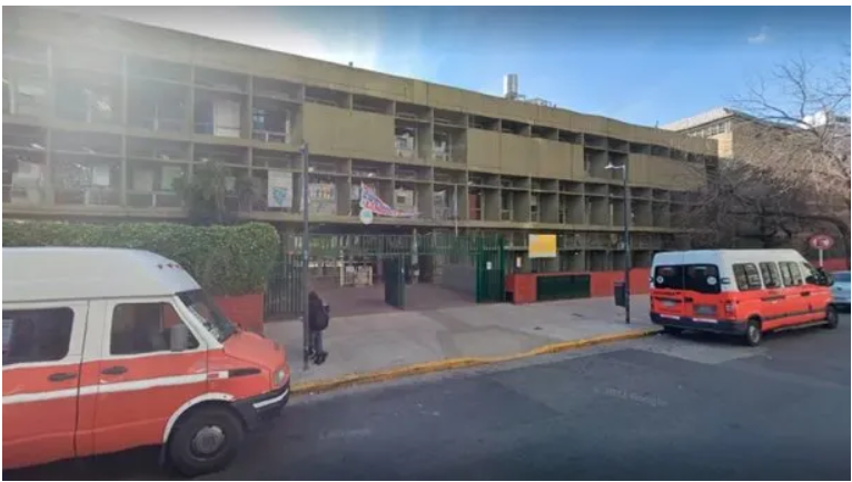  Denuncian la aparición de alacranes en un colegio de la Ciudad de Buenos Aires