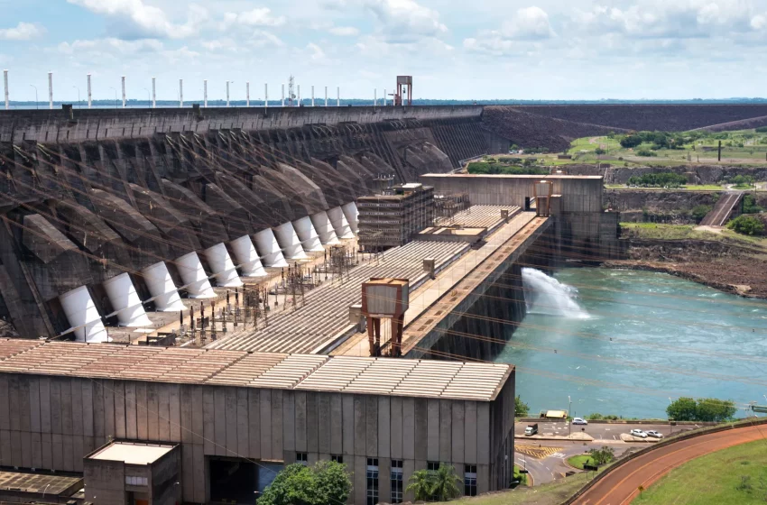  A 50 años de Itaipú, Paraguay quiere dejar de vender energía a Brasil a “precios irrisorios”