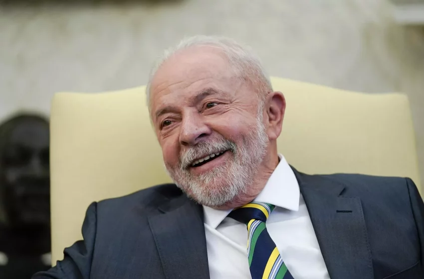  Tras cancelar su viaje a China, Lula se recupera de neumonía y retomará su agenda este miércoles
