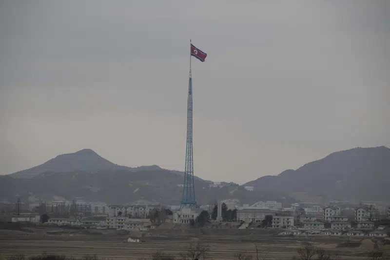  West destaca los abusos de derechos de Corea del Norte; china se opone