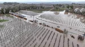  California se prepara para el próximo episodio de fuertes lluvias, nieve y fuertes vientos