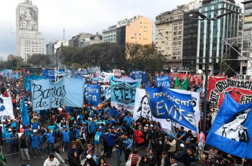  El Movimiento Evita y Barrios de Pie lanzaron su fuerza política con críticas al Gobierno: «No alcanza con el control de precios»