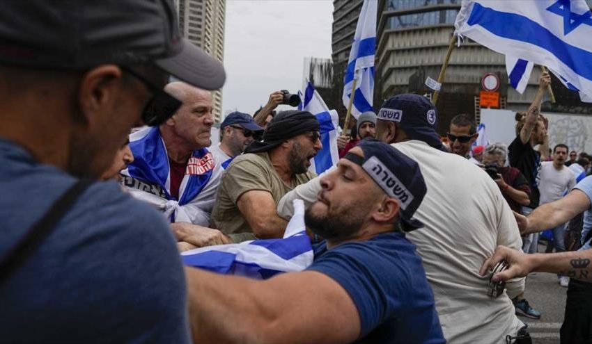  Israel explota en ira: Bibi, ahora intocable, jura seguir con sus reformas
