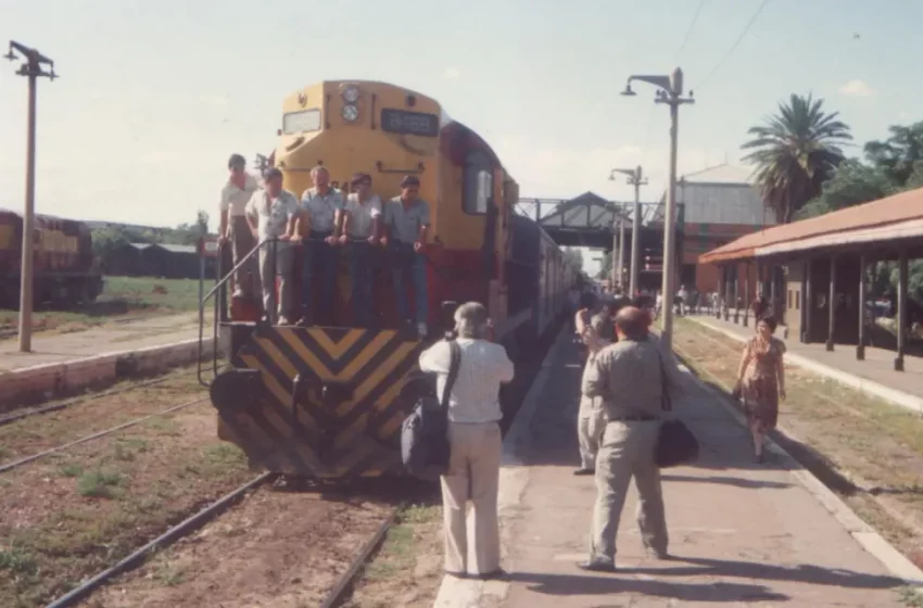  A 30 años del último tren regular que salió de Mendoza: “La gente no lo dejaba ir y salió una hora tarde”