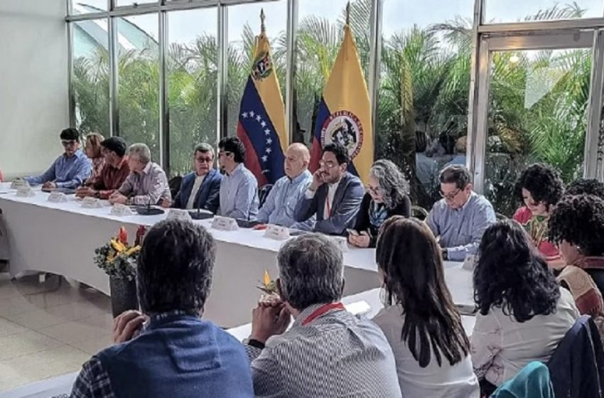  Cuba confirma que acogerá tercer ciclo de diálogo de paz entre Colombia y ELN