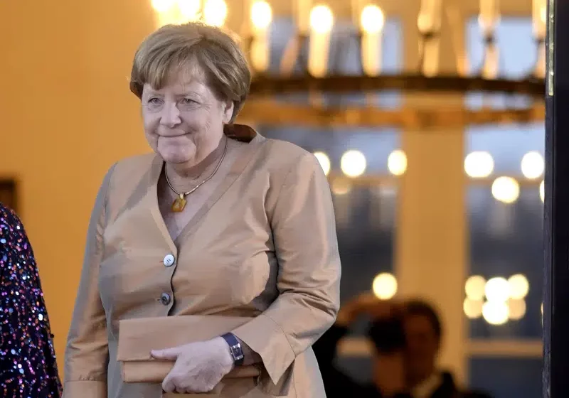  La exlíder Merkel será condecorada con el más alto honor alemán