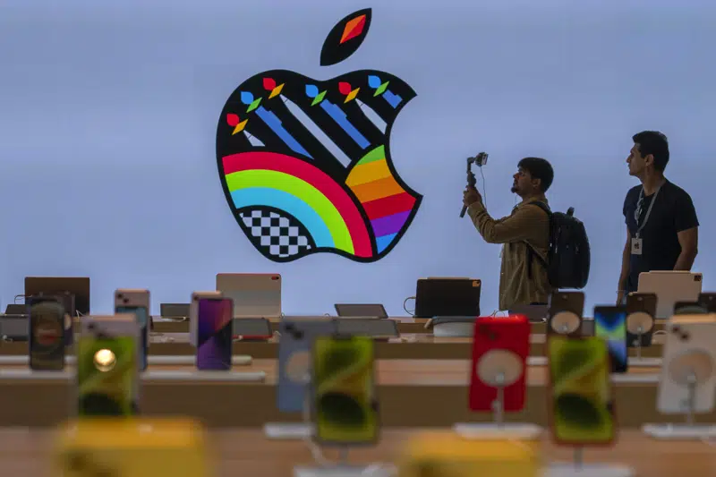  Apple Inc apuesta fuerte en India al abrir su primera tienda insignia