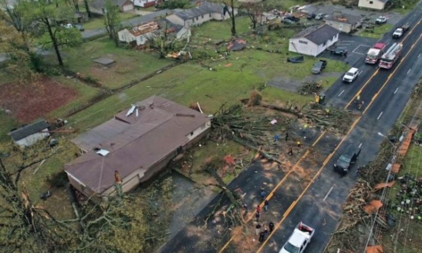  Unos 18 muertos y múltiples heridos: EEUU hace balance tras serie de devastadores tornados