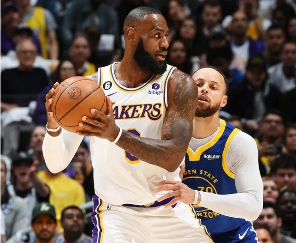  Playoffs de la NBA: paliza de Los Angeles Lakers a Golden State Warriors para adelantarse en la serie