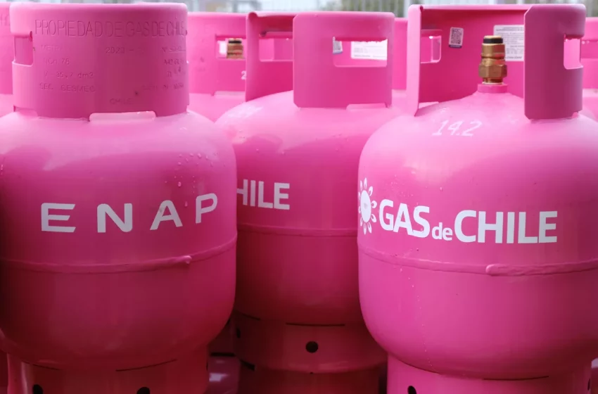  ‘Gas para Chile’, el plan de Boric para bajar el precio del gas licuado, en la mira