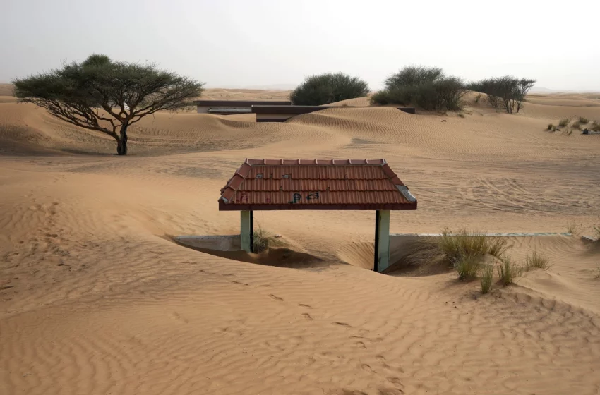  Un pueblo abandonado en el desierto a una hora de Dubái ofrece un vistazo al duro pasado de los Emiratos Árabes Unidos