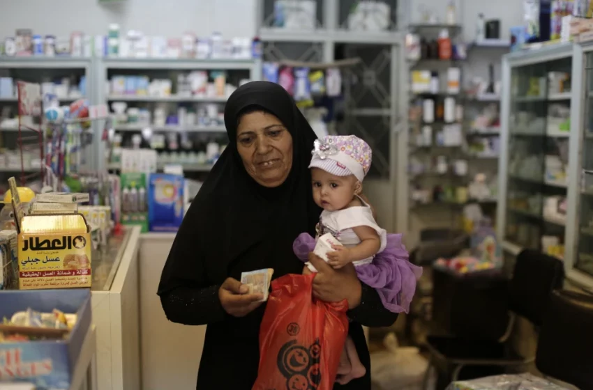  El sindicato de farmacias de Siria dice que los precios de los medicamentos aumentarán un 50% a medida que la libra del país alcanza un nuevo mínimo