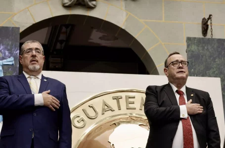 Giammattei acepta metodología propuesta por Arévalo para retomar transición en Guatemala
