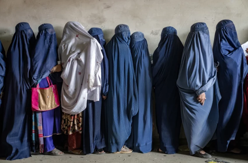  La mayoría de los miembros del Consejo de Seguridad de la ONU exigen que los talibanes rescindan los decretos que oprimen gravemente a mujeres y niñas
