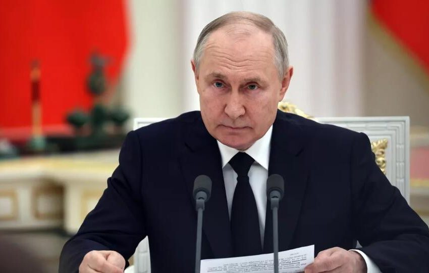  Putin: Sabemos que el atentado fue cometido por el Estado Islámico, pero nos interesa saber quién lo ordenó