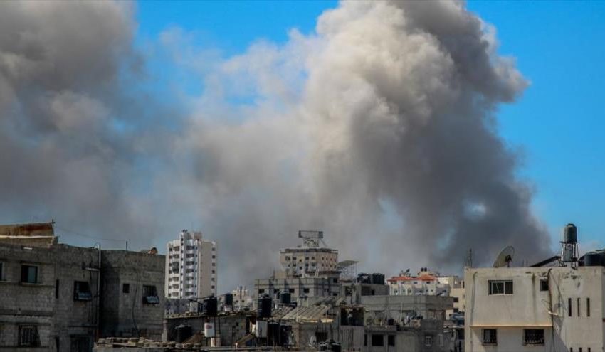  Israel arrecia ataques en Gaza, pese a resolución de tregua de ONU