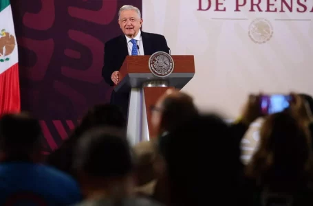 AMLO presume fuerza del peso mexicano: “Es mejor la economía moral que el neoliberalismo”