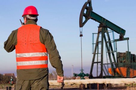 Petroleros cerraron paritarias del 69,1% para febrero y marzo