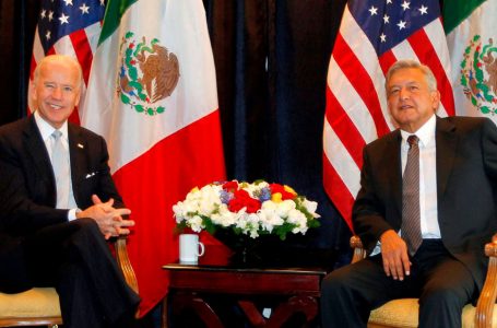 Biden y López Obrador acuerdan medidas inmediatas para reducir los cruces fronterizos