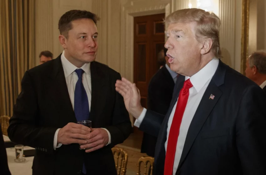  Sindicato de trabajadores automotrices solicita a NLRB investigación sobre comentarios de Trump y Musk sobre despido de trabajadores en huelga