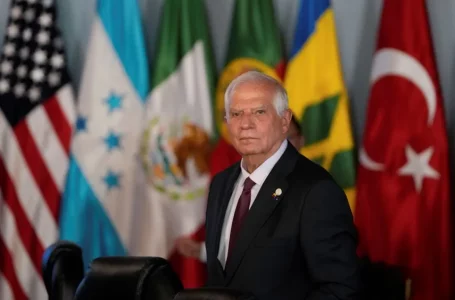 “Venezuela tiene un régimen dictatorial y hay que intentar resolverlo”, dice Josep Borrell