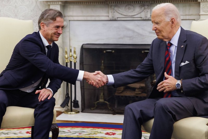  Biden elogia al primer ministro esloveno durante una reunión en la Casa Blanca