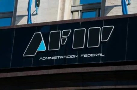 El Gobierno nacional anunció la disolución de la AFIP