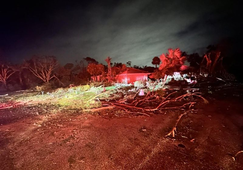  Casi 3 millones de personas sin electricidad en Florida tras tocar tierra el huracán Milton; Muertes reportadas