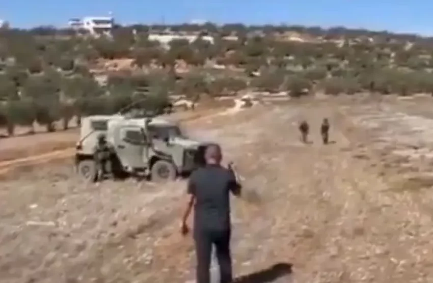  Así fue el ataque contra el convoy de Colau y Asens en Cisjordania