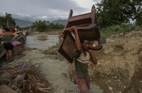 Cubanos buscan recuperarse de los daños ocasionados por el ciclón Oscar sin ayuda del régimen