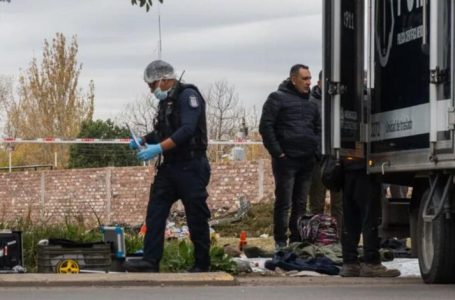 Macabro hallazgo en Guaymallén: encontraron un cadáver en descomposición dentro de un auto estacionado