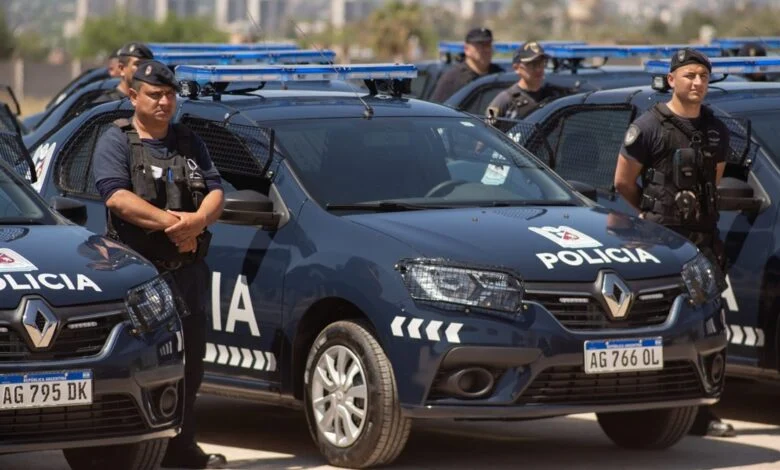  Alargan la convocatoria para entrar a la Policía de Mendoza, mientras 30 efectivos se van por mes